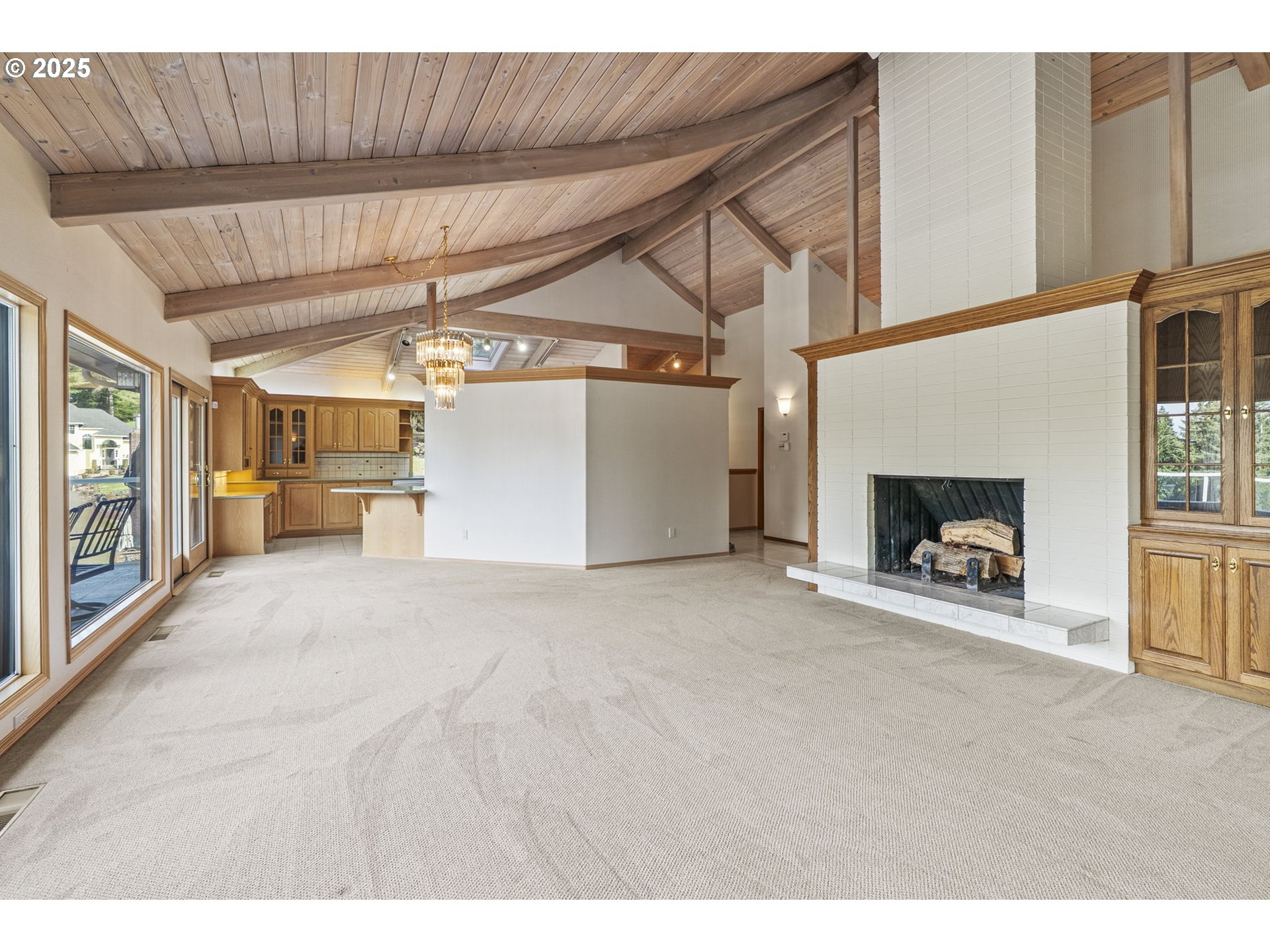 265 SUNSET DR