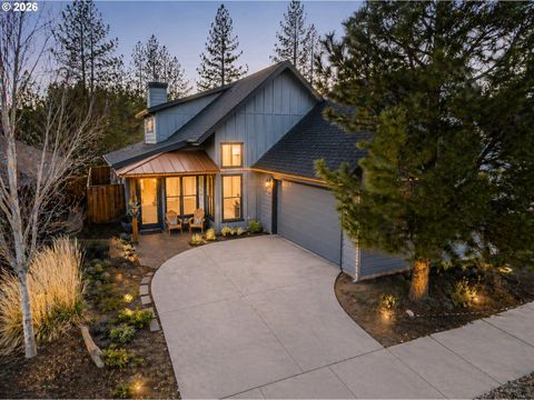 Photo of 1109 N Forest Edge Dr, Sisters, OR 97759 (MLS # 574116664)