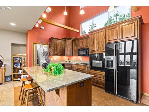 Tiny photo for 747 Holbrook Ln, Creswell, OR 97426 (MLS # 119032315)