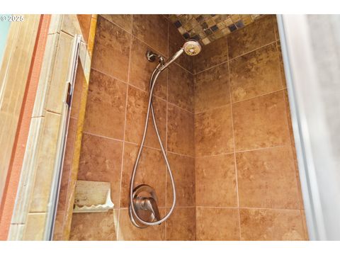 Tiny photo for 747 Holbrook Ln, Creswell, OR 97426 (MLS # 119032315)