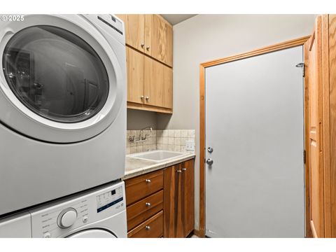 Tiny photo for 747 Holbrook Ln, Creswell, OR 97426 (MLS # 119032315)