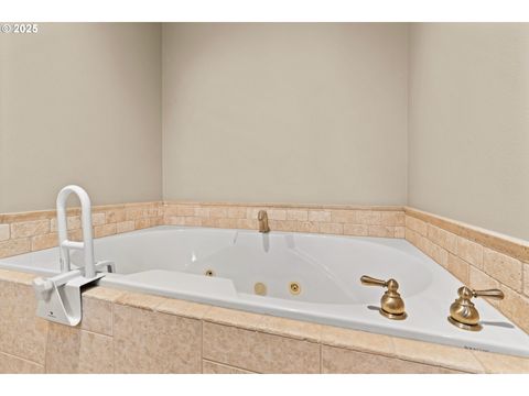 Tiny photo for 747 Holbrook Ln, Creswell, OR 97426 (MLS # 119032315)