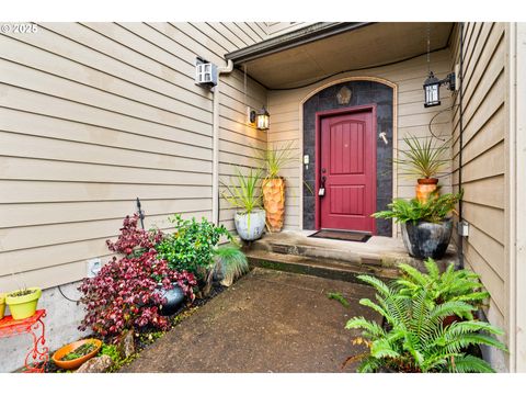 Tiny photo for 747 Holbrook Ln, Creswell, OR 97426 (MLS # 119032315)