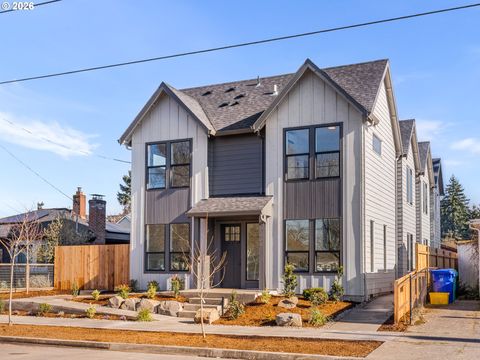 9560 N Buchanan AVE Portland OR 97203