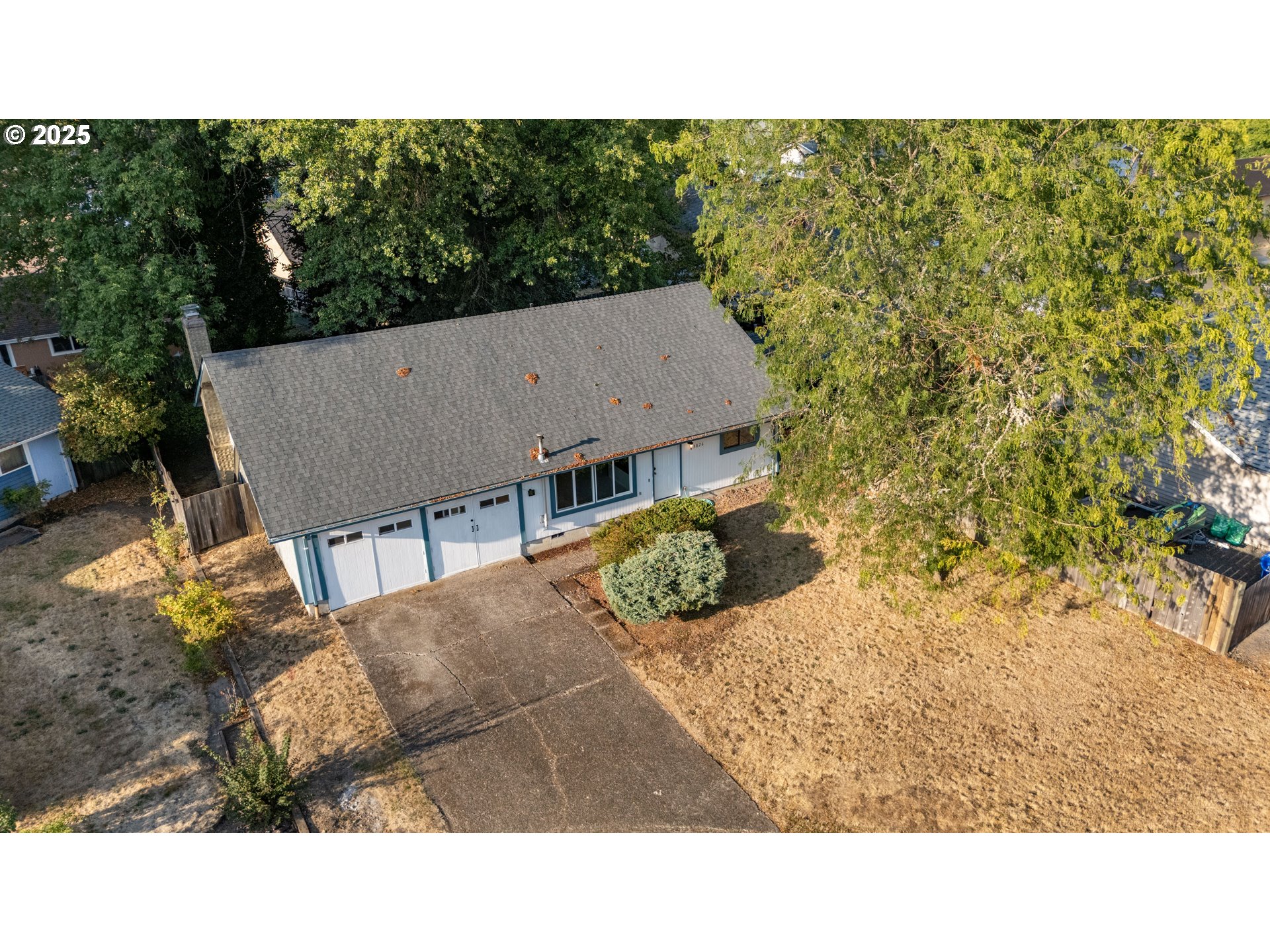 3826 PEPPERTREE DR
