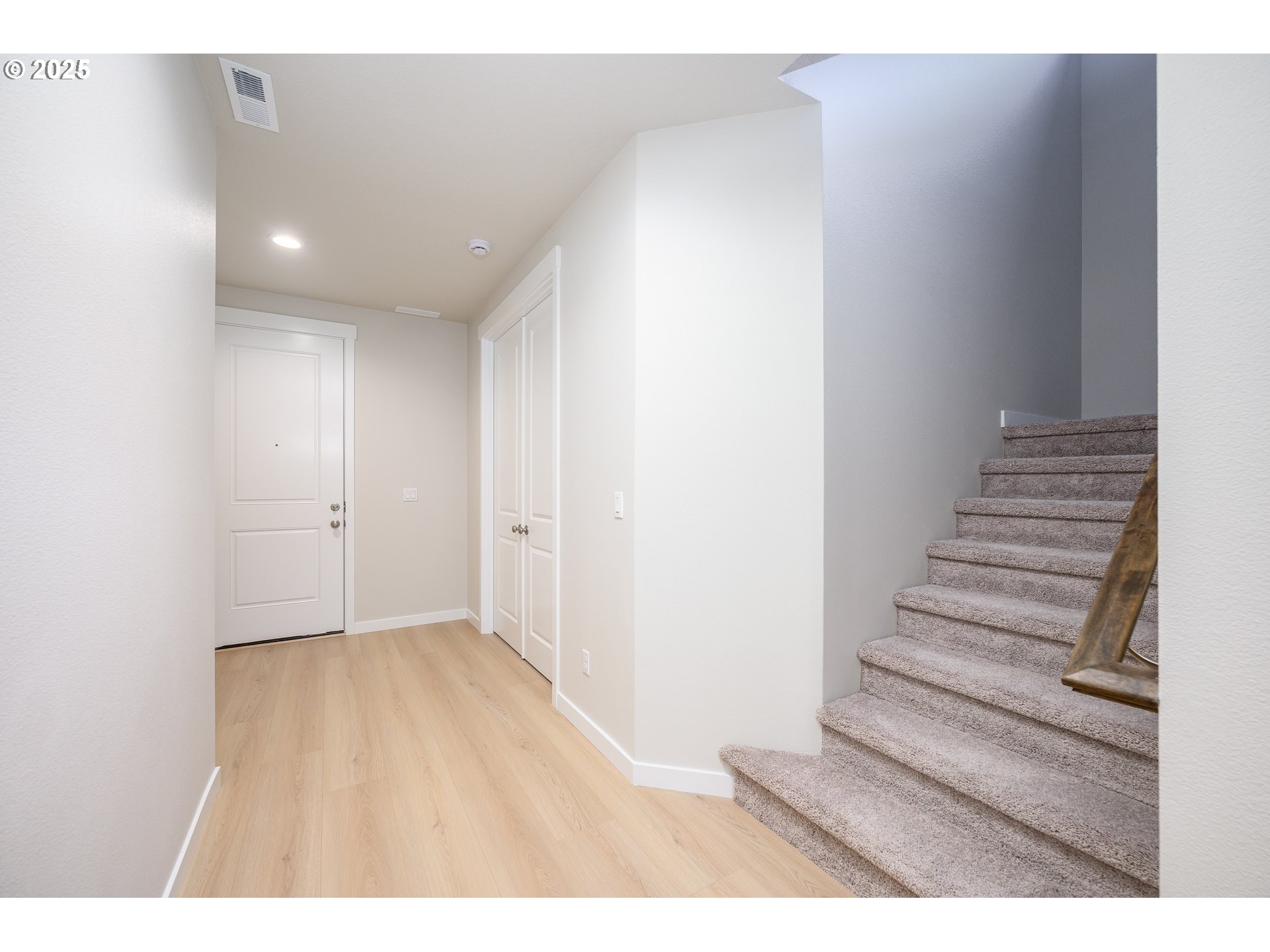 24052 SW MAPLE TER SW