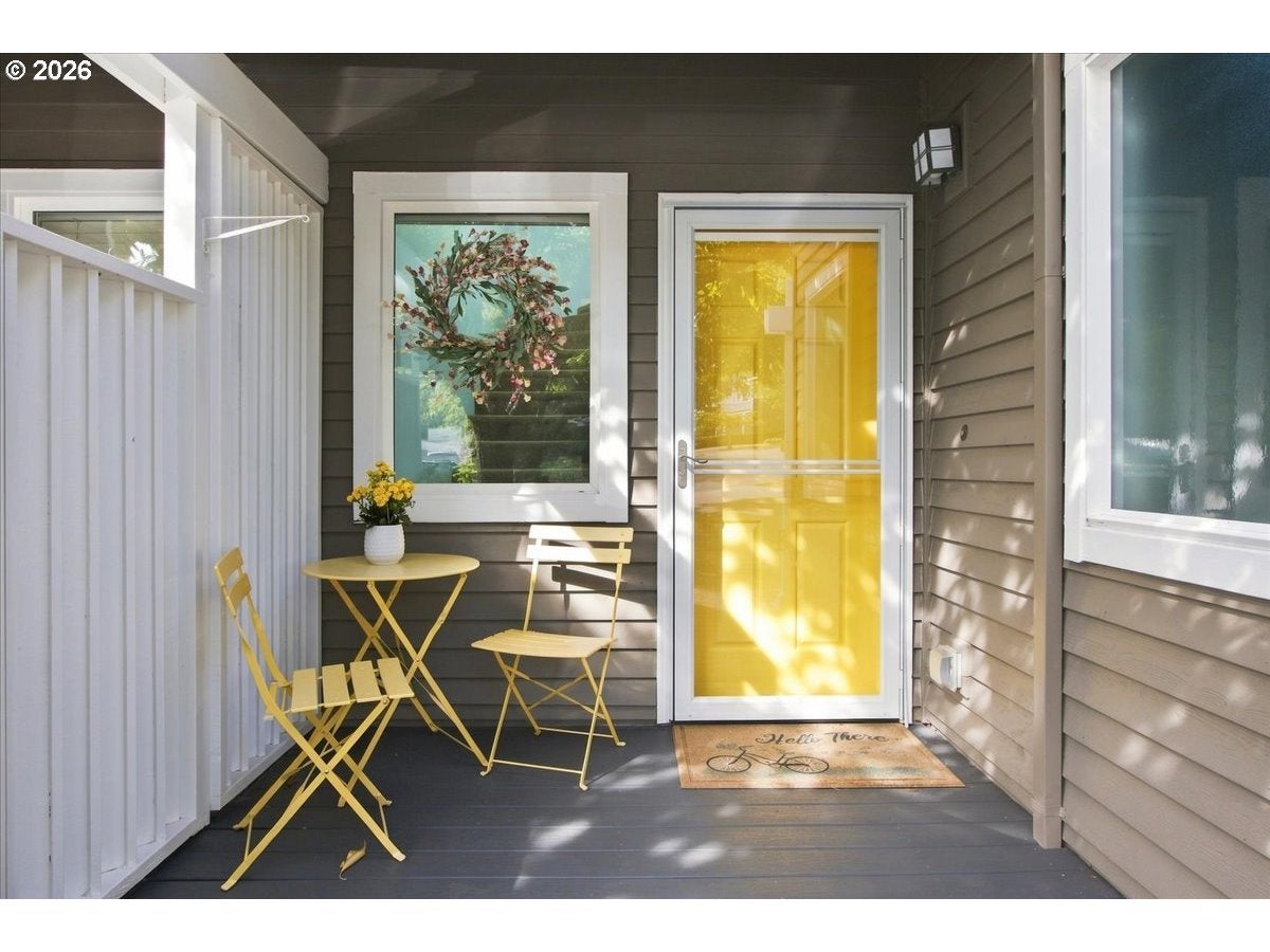 3075 CLUB HOUSE CT