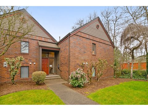 15695 SW 114TH CT 4 Portland OR 97224