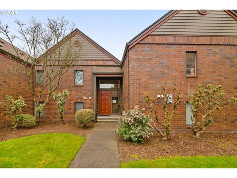 15695 SW 114TH CT 4 Portland OR 97224