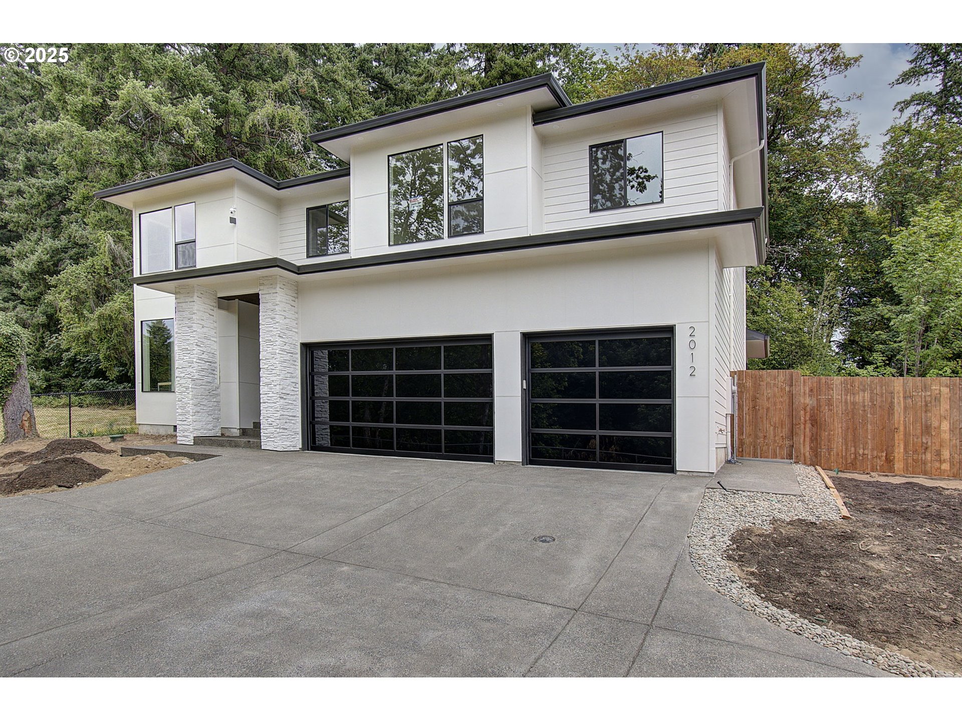 2012 NE 159TH ST