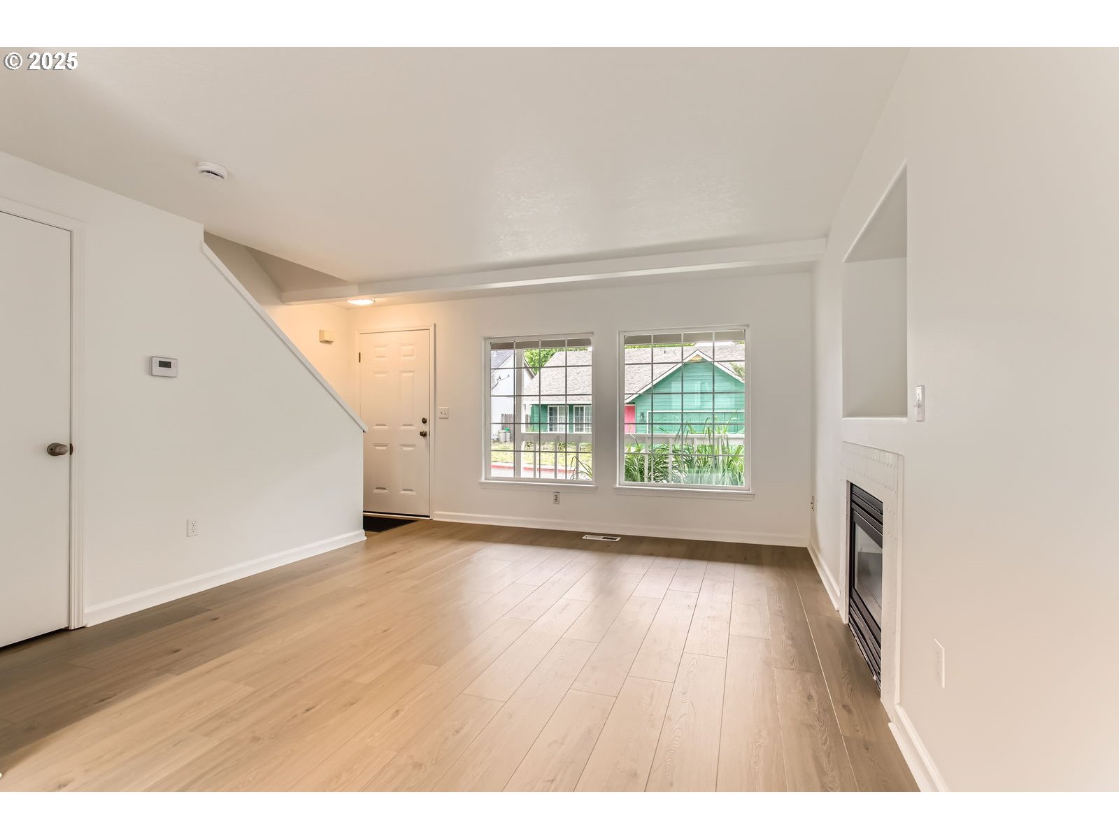 1127 SW IVORY LOOP 33