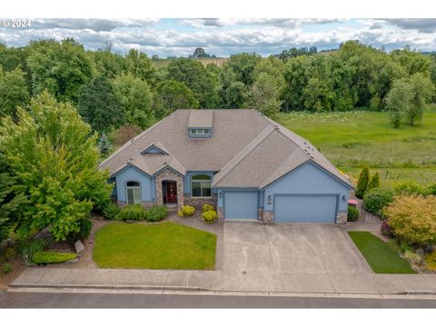 A home in Yamhill