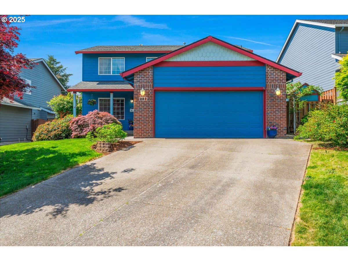 287 SW OLIVER CT