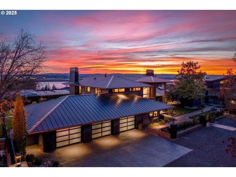 Photo of 8015 SE Evergreen Hwy, Vancouver, WA 98664 (MLS # 457945258)