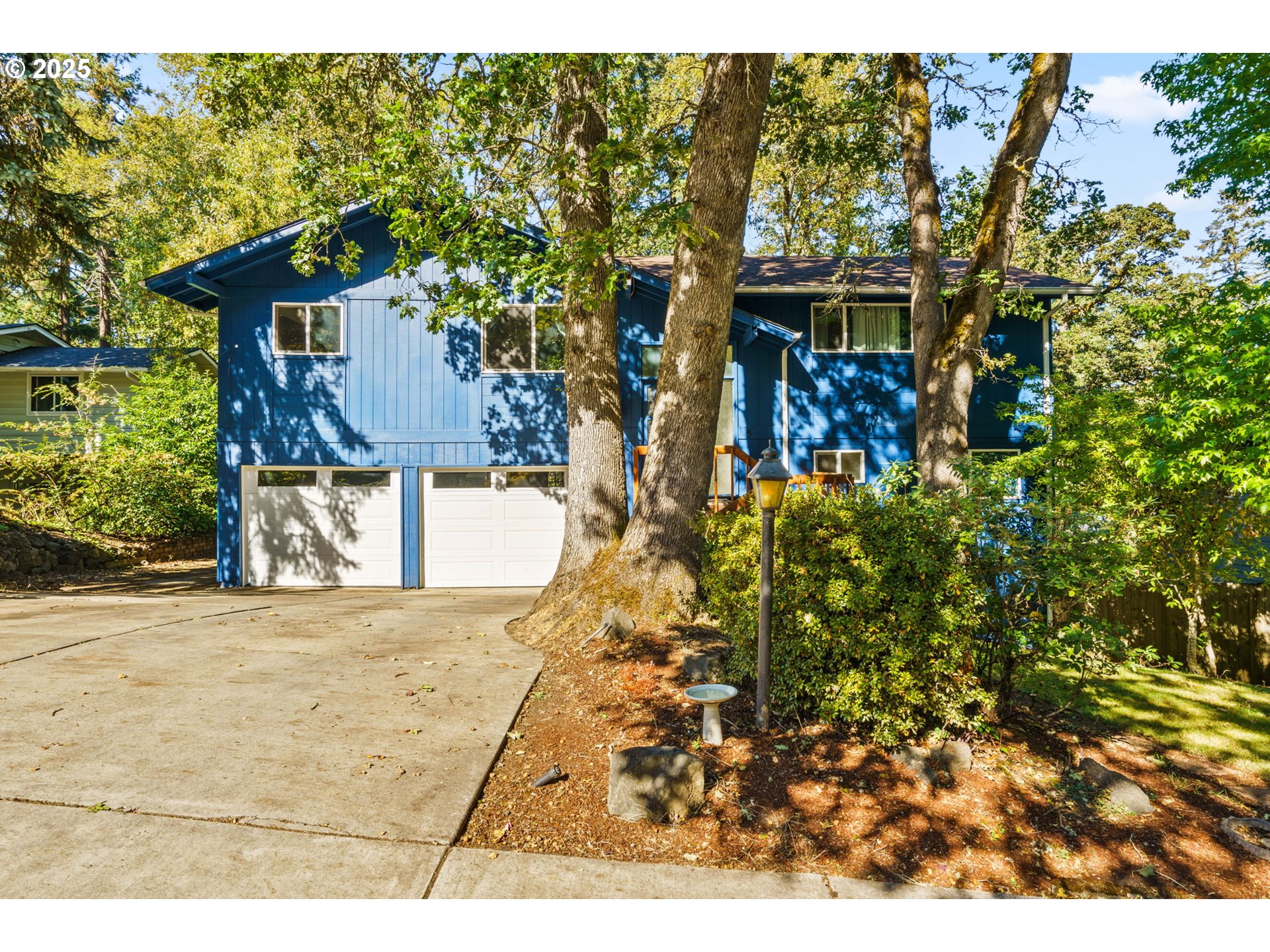 1895 W 28TH AVE