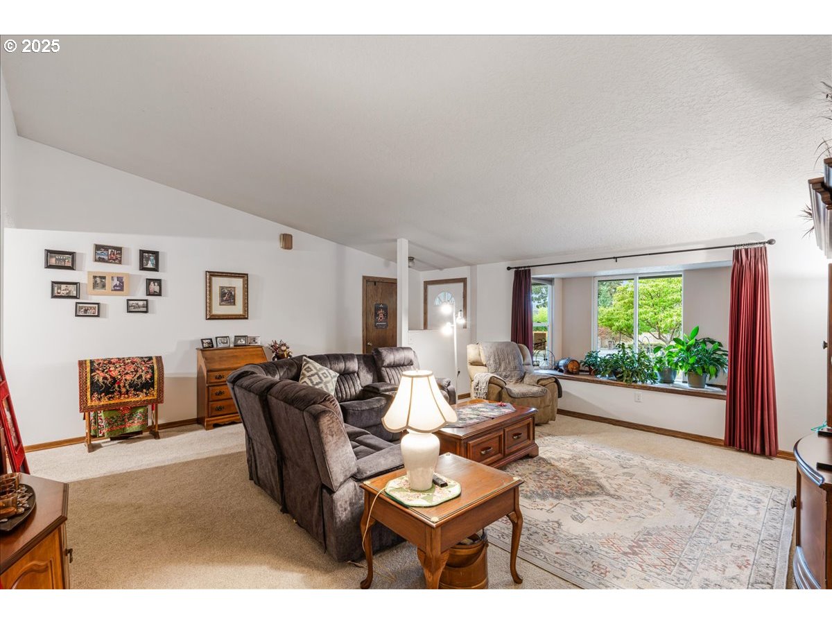6800 SE 82ND AVE