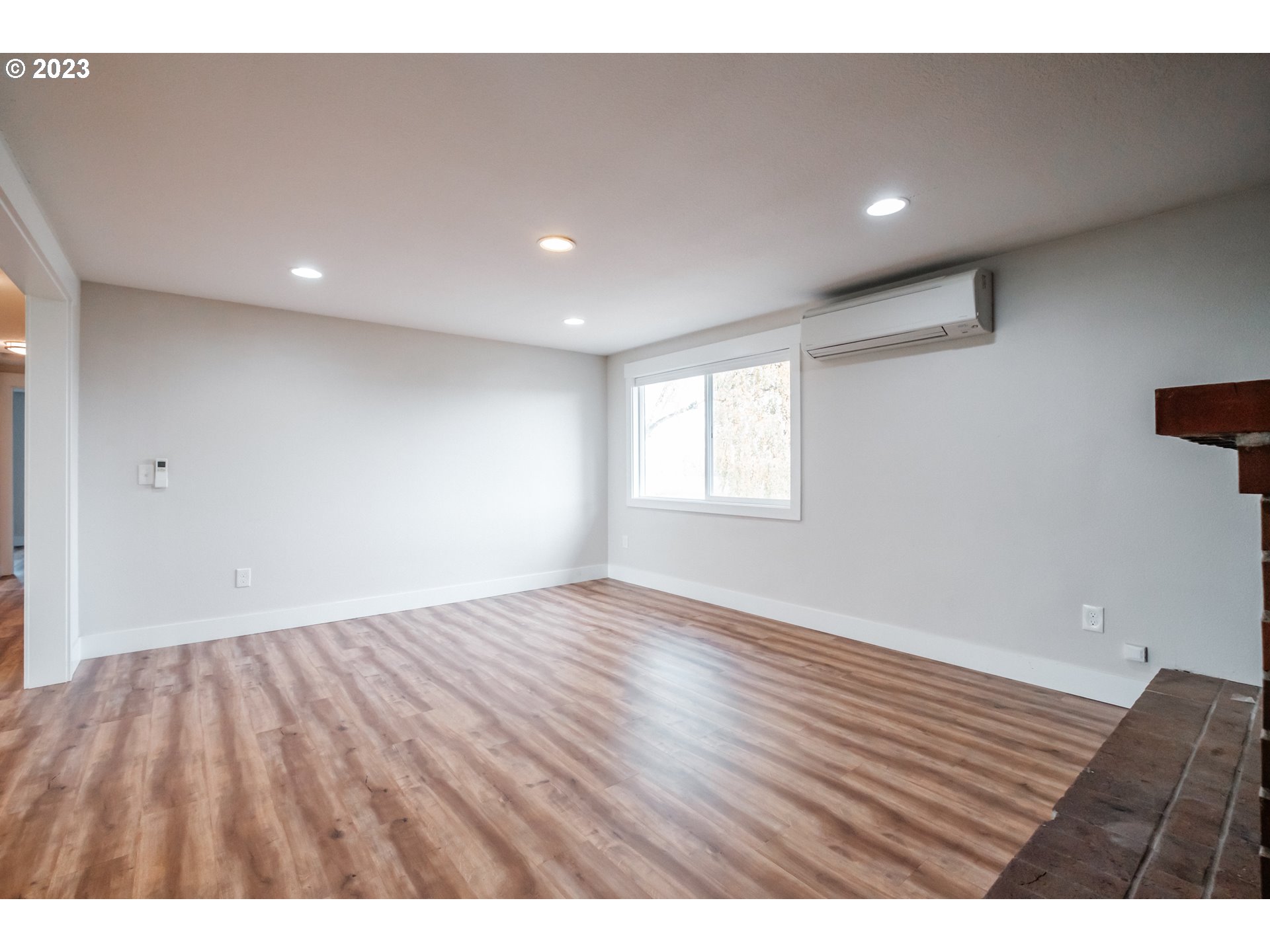 Mt Angel, Oregon 97362, United States, 4 Bedrooms Bedrooms, ,3 BathroomsBathrooms,Residential,Active,100087