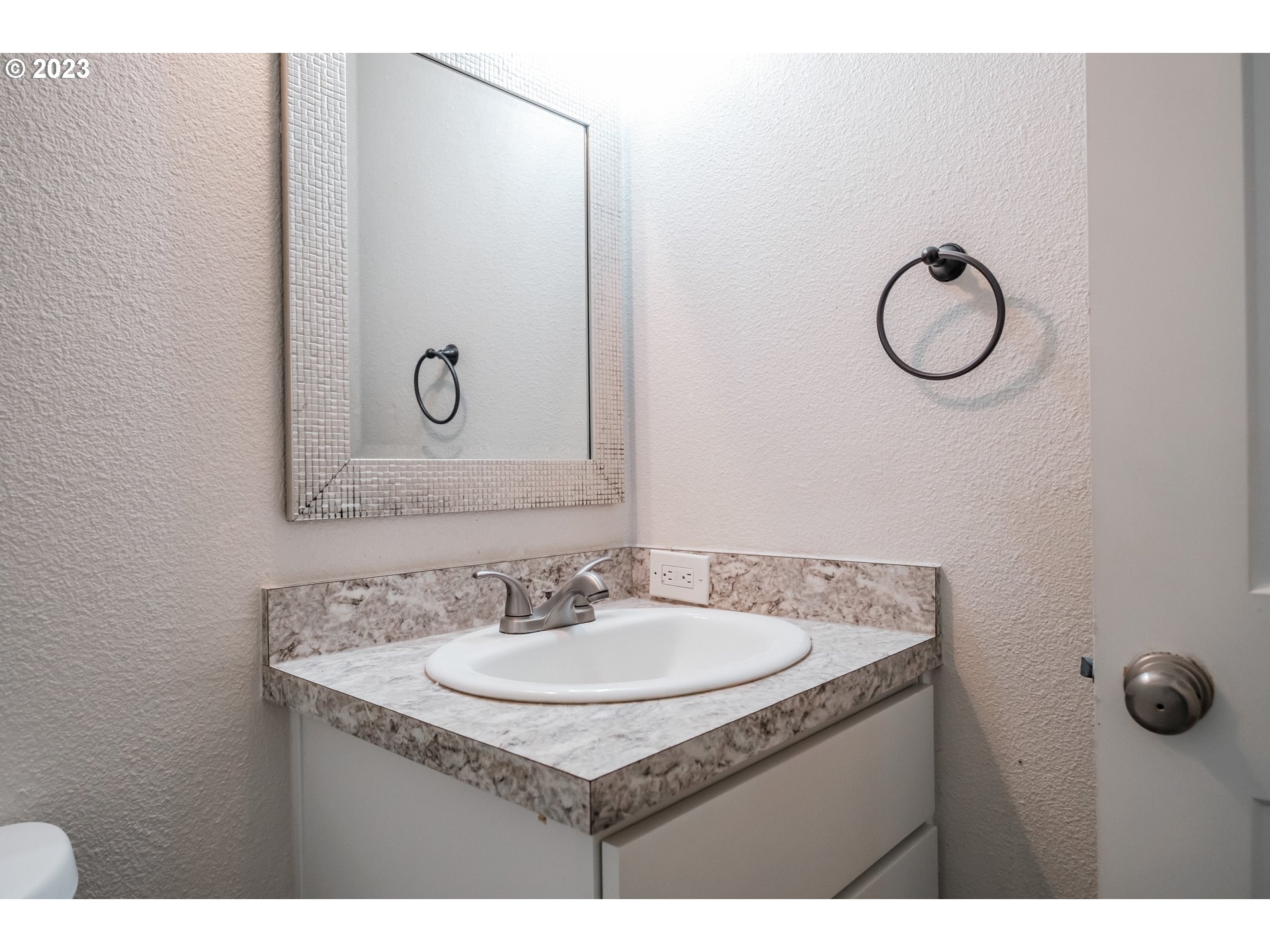 Mt Angel, Oregon 97362, United States, 4 Bedrooms Bedrooms, ,3 BathroomsBathrooms,Residential,Active,100087