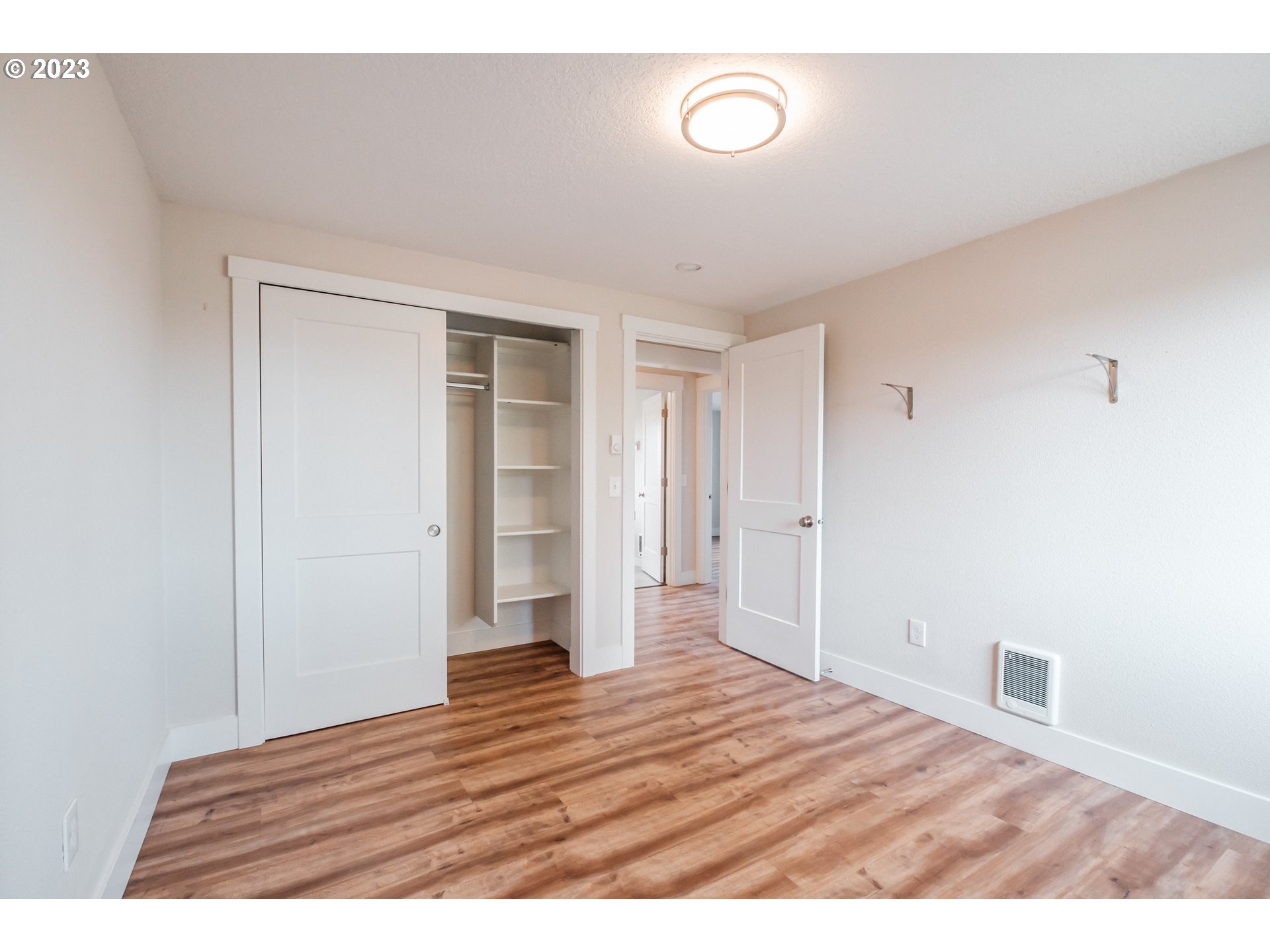 Mt Angel, Oregon 97362, United States, 4 Bedrooms Bedrooms, ,3 BathroomsBathrooms,Residential,Active,100087