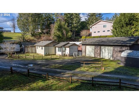 A home in Coquille