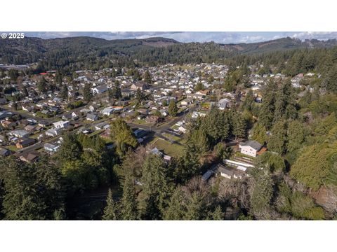 A home in Coquille