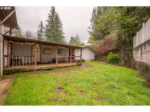 A home in Coquille