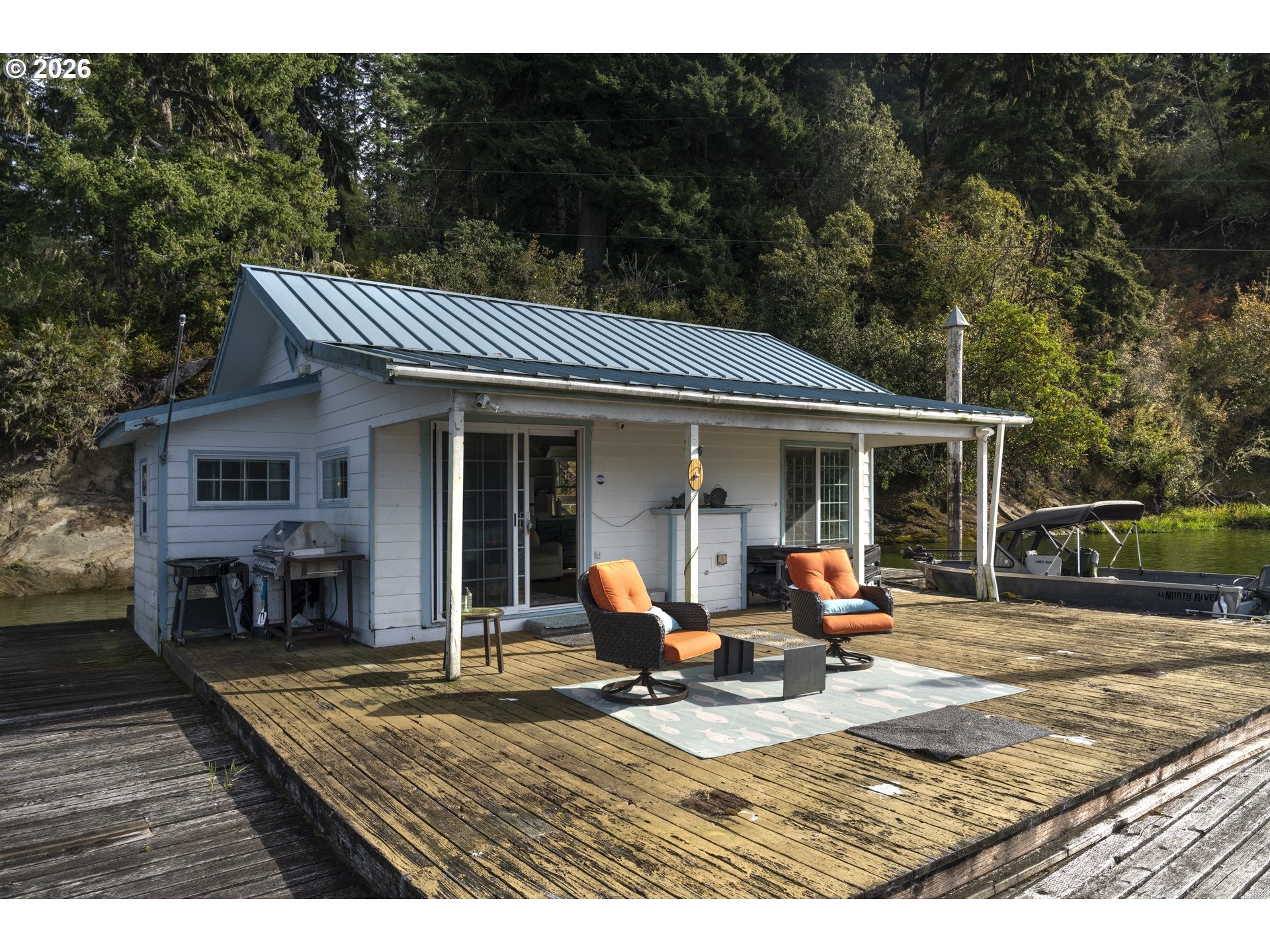 3202 S TENMILE LK