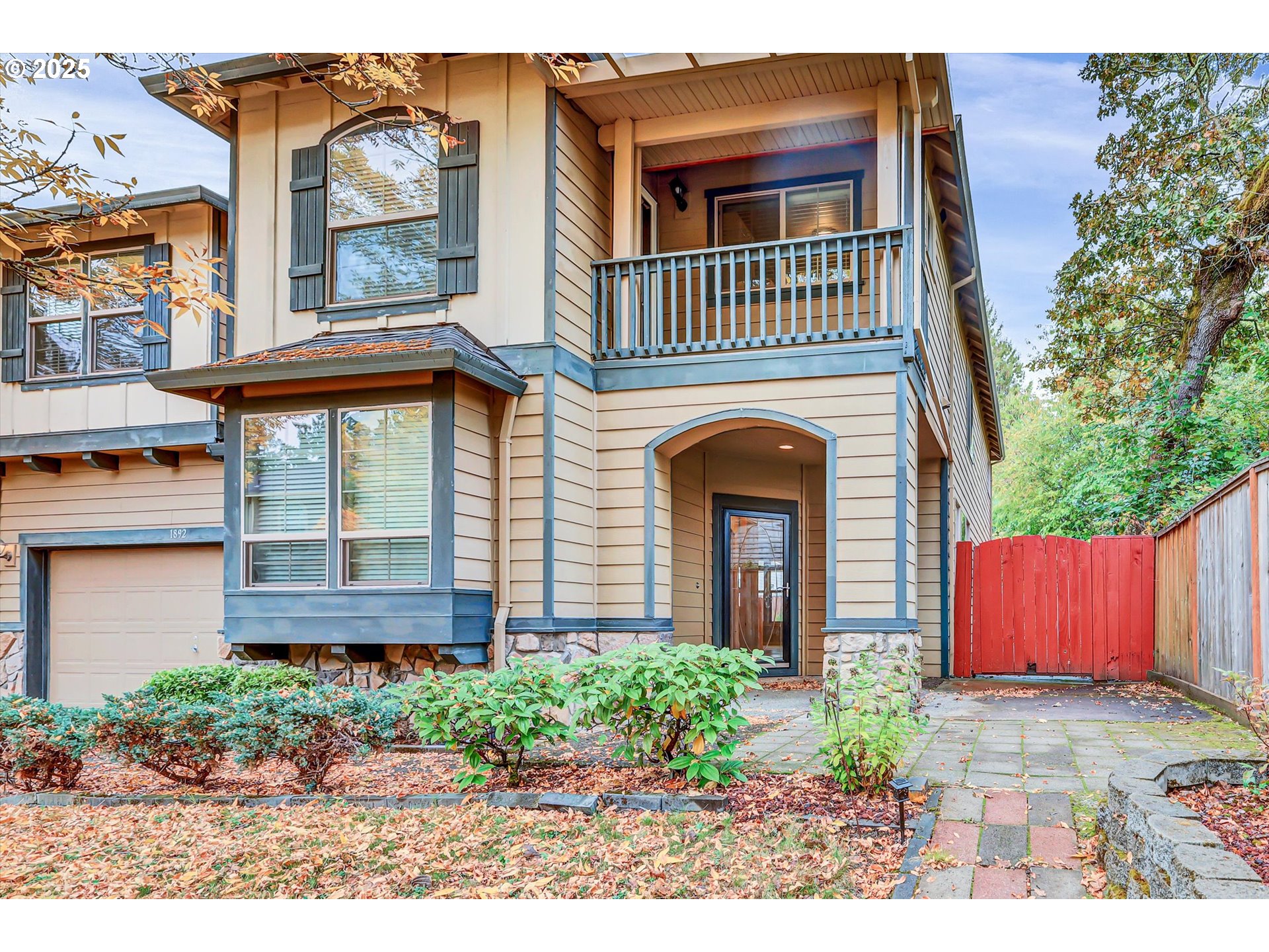 1892 SW WILLOWVIEW TER