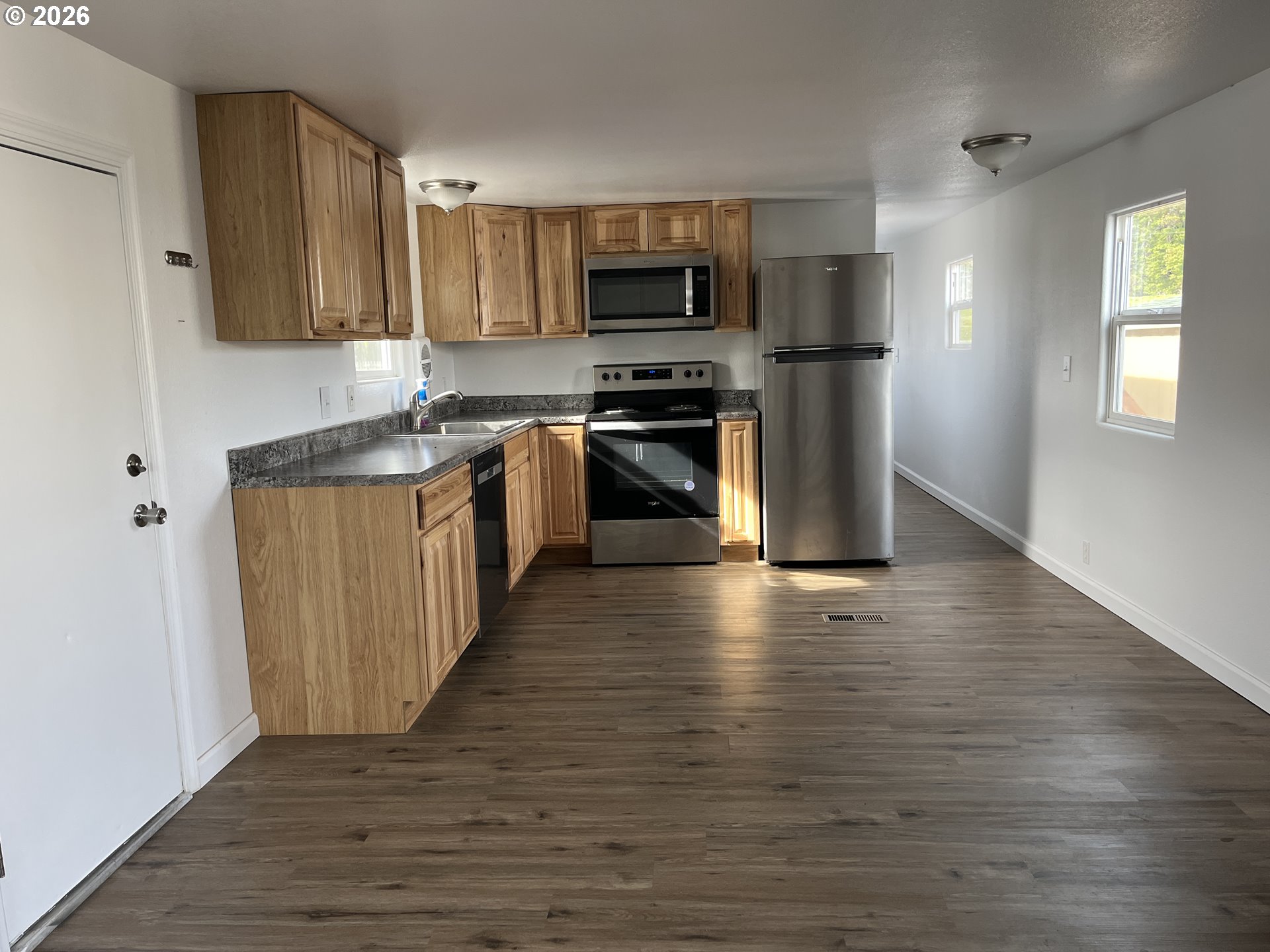 1413 HAWTHORNE AVE 20