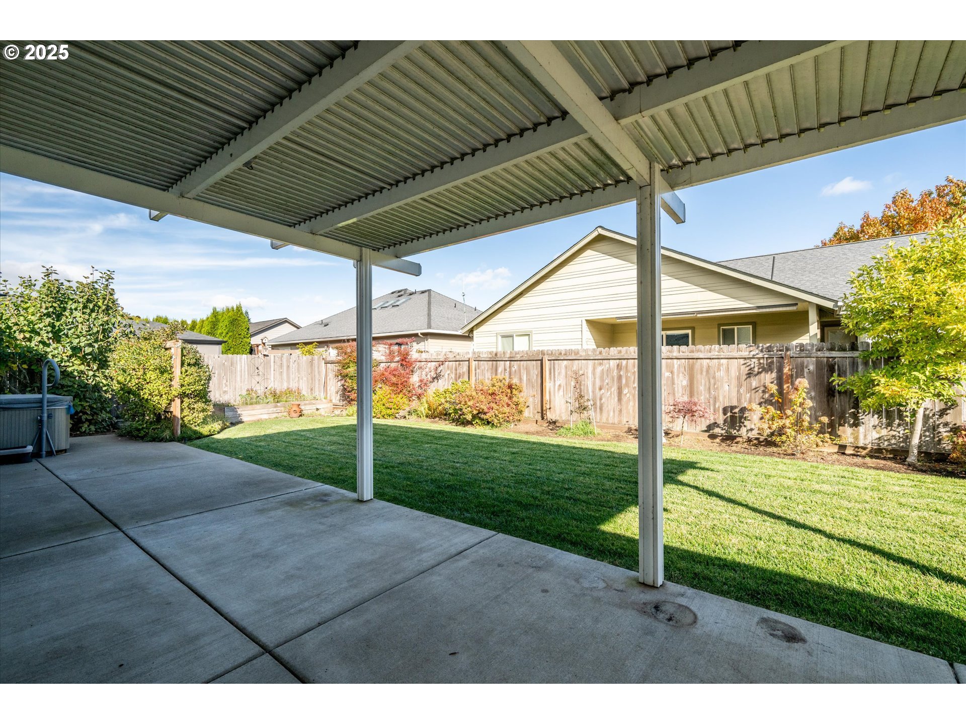 Junction City, Oregon 97448, United States, 3 Bedrooms Bedrooms, ,2 BathroomsBathrooms,Residential,Active,233169