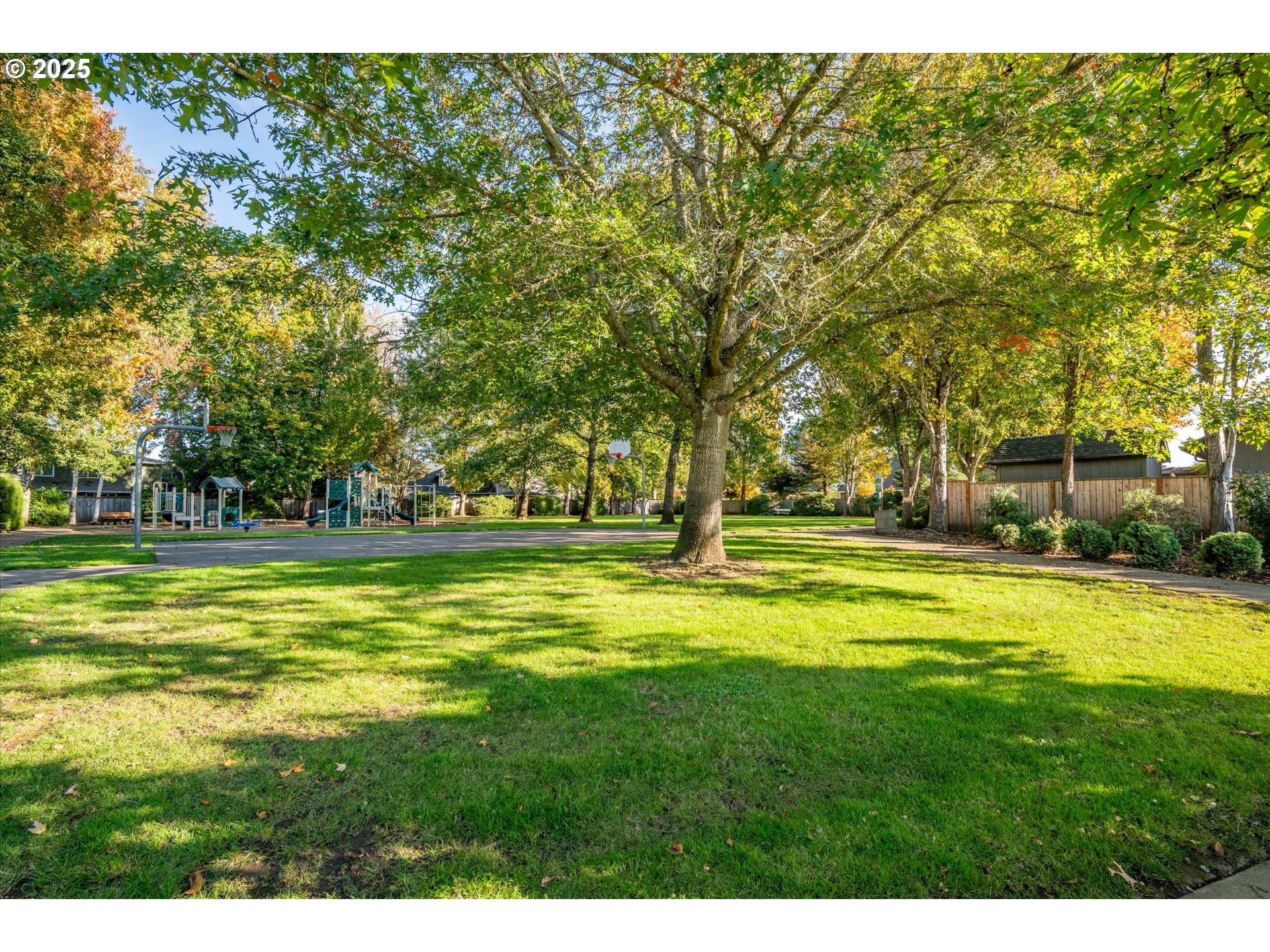 Junction City, Oregon 97448, United States, 3 Bedrooms Bedrooms, ,2 BathroomsBathrooms,Residential,Active,233169