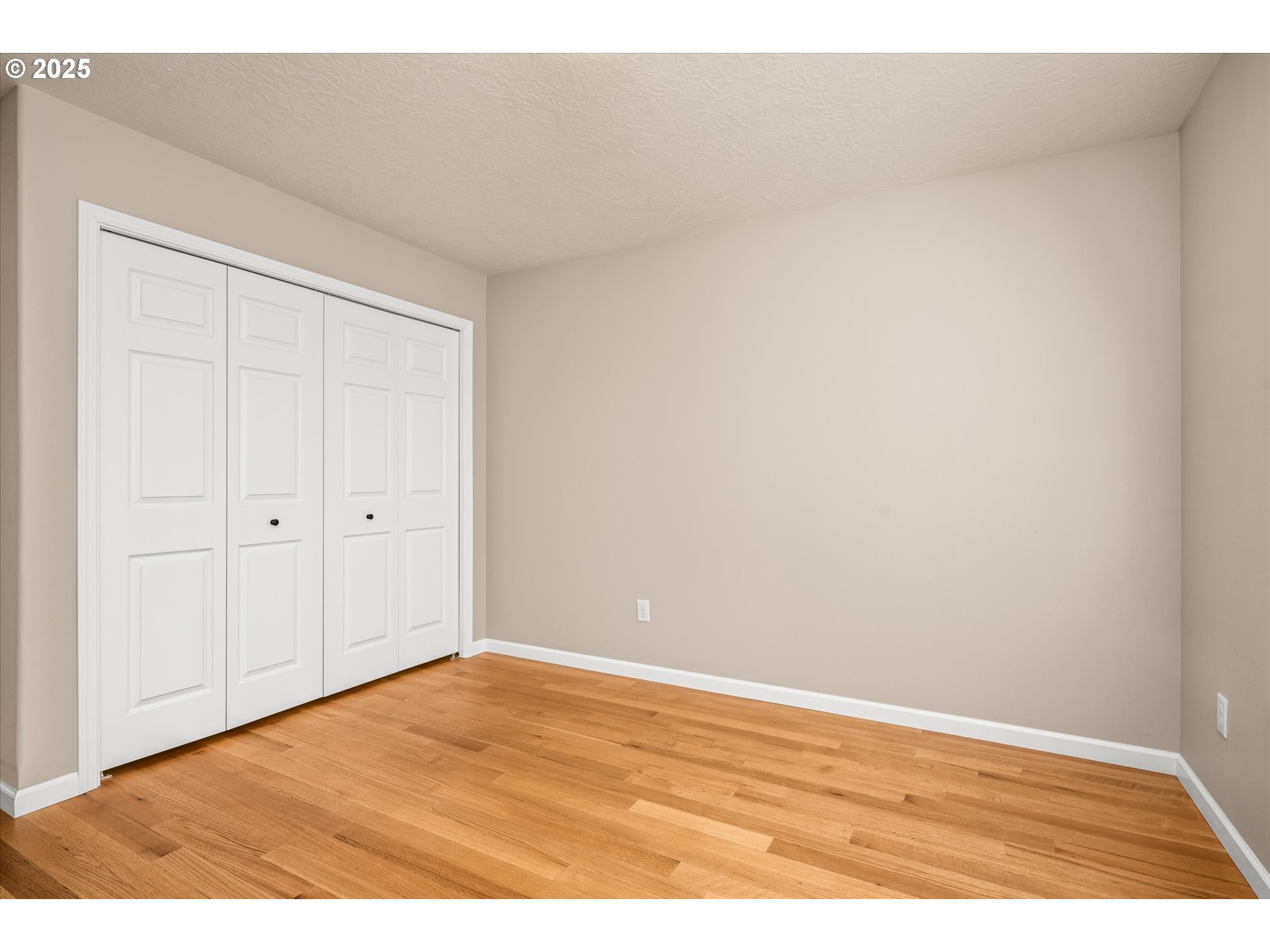 Junction City, Oregon 97448, United States, 3 Bedrooms Bedrooms, ,2 BathroomsBathrooms,Residential,Active,233169