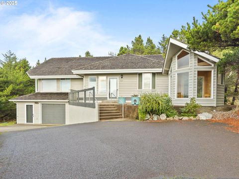 4147 NW HIDDEN LAKE LOOP Waldport OR 97394