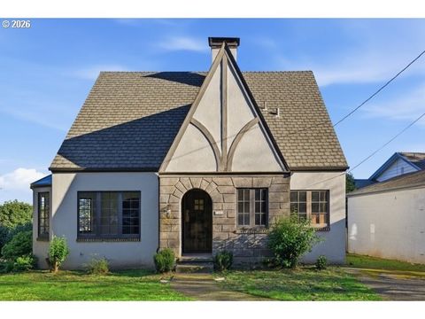 7202 S CORBETT AVE Portland OR 97219