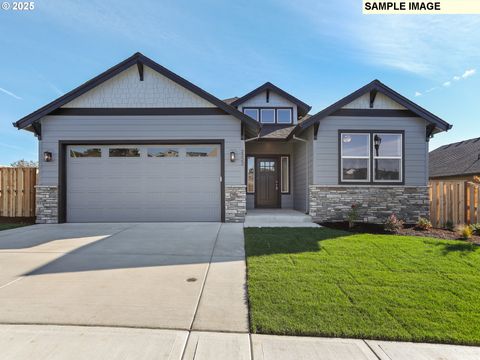 2205 E JUNIPER CIR La Center WA 98629