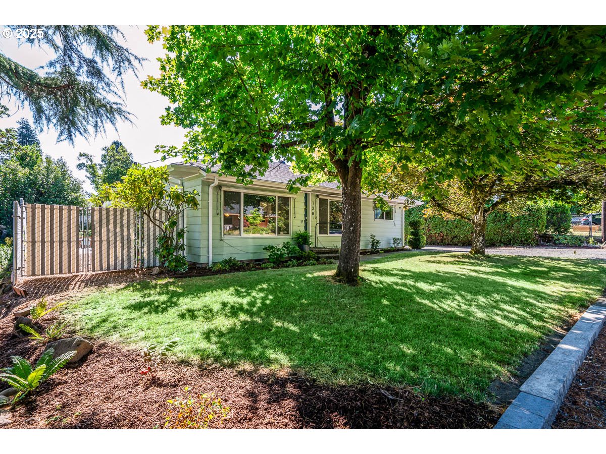 128 NE 127TH AVE