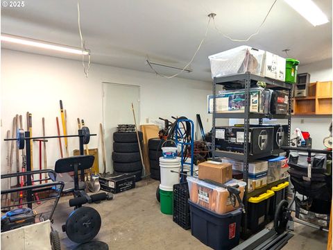 Tiny photo for 47564 School St, Oakridge, OR 97463 (MLS # 670702740)