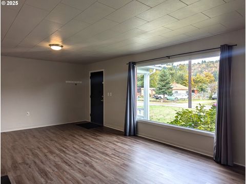 Tiny photo for 47564 School St, Oakridge, OR 97463 (MLS # 670702740)