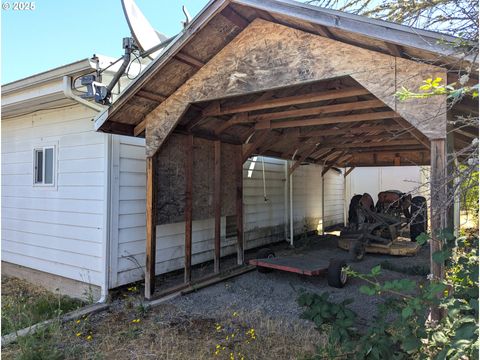 Tiny photo for 47564 School St, Oakridge, OR 97463 (MLS # 670702740)