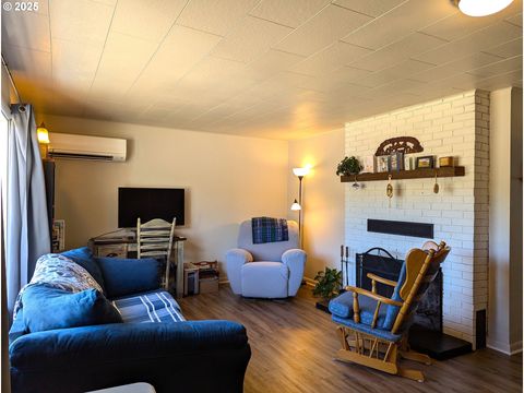 Tiny photo for 47564 School St, Oakridge, OR 97463 (MLS # 670702740)