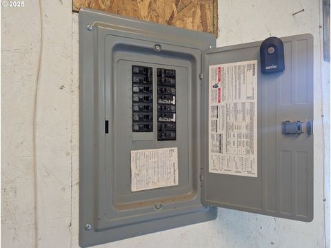 Tiny photo for 47564 School St, Oakridge, OR 97463 (MLS # 670702740)