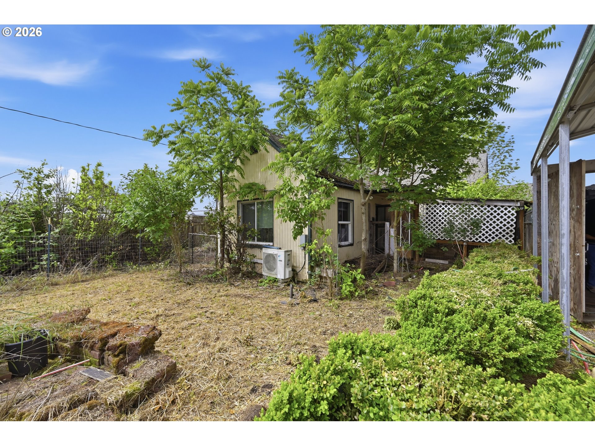 352 N BERTELSEN RD