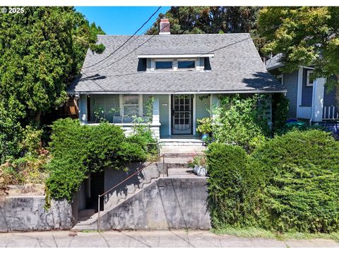 3417 SE GRANT CT Portland OR 97214