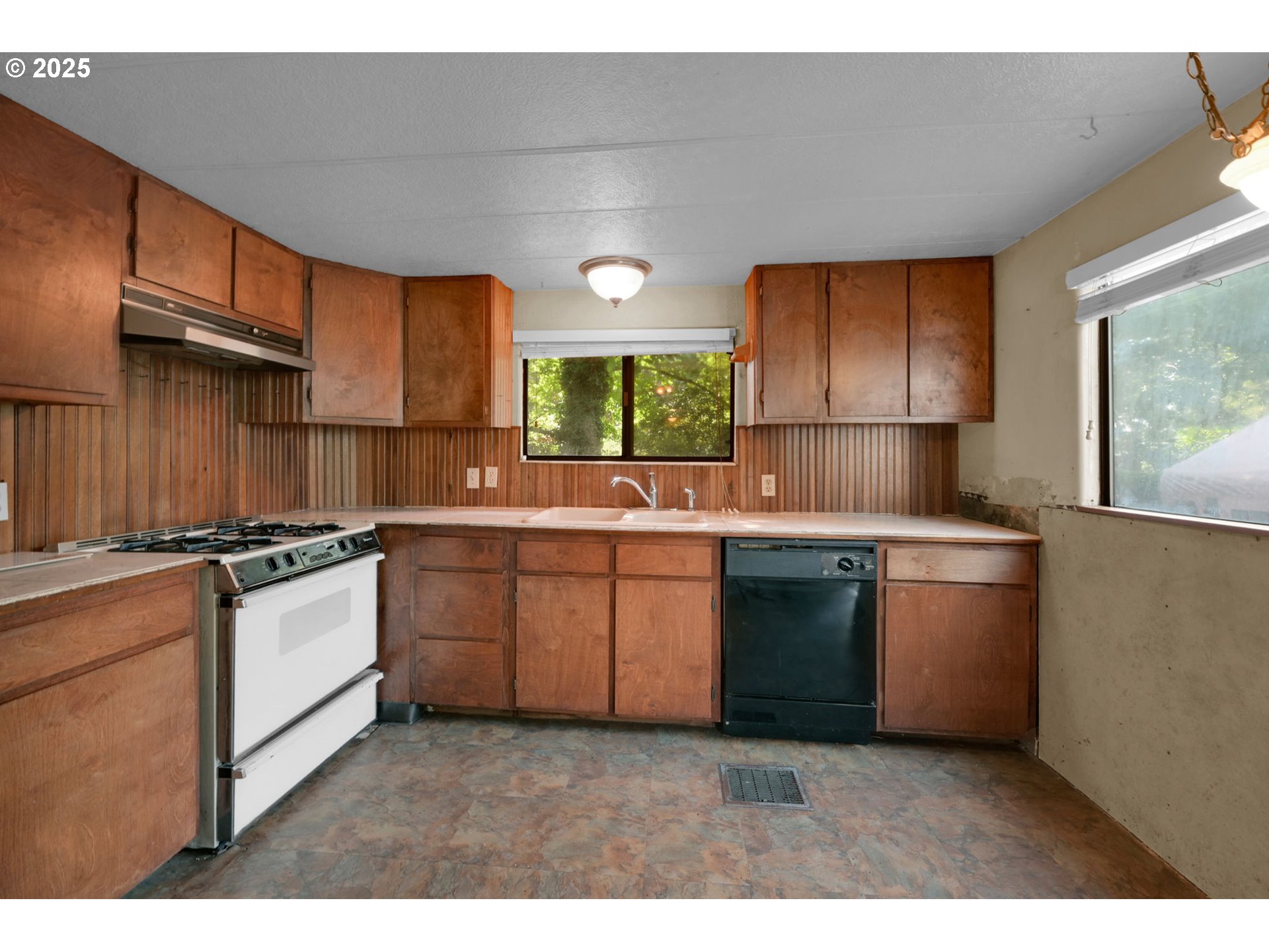 1709 LEXINGTON AVE