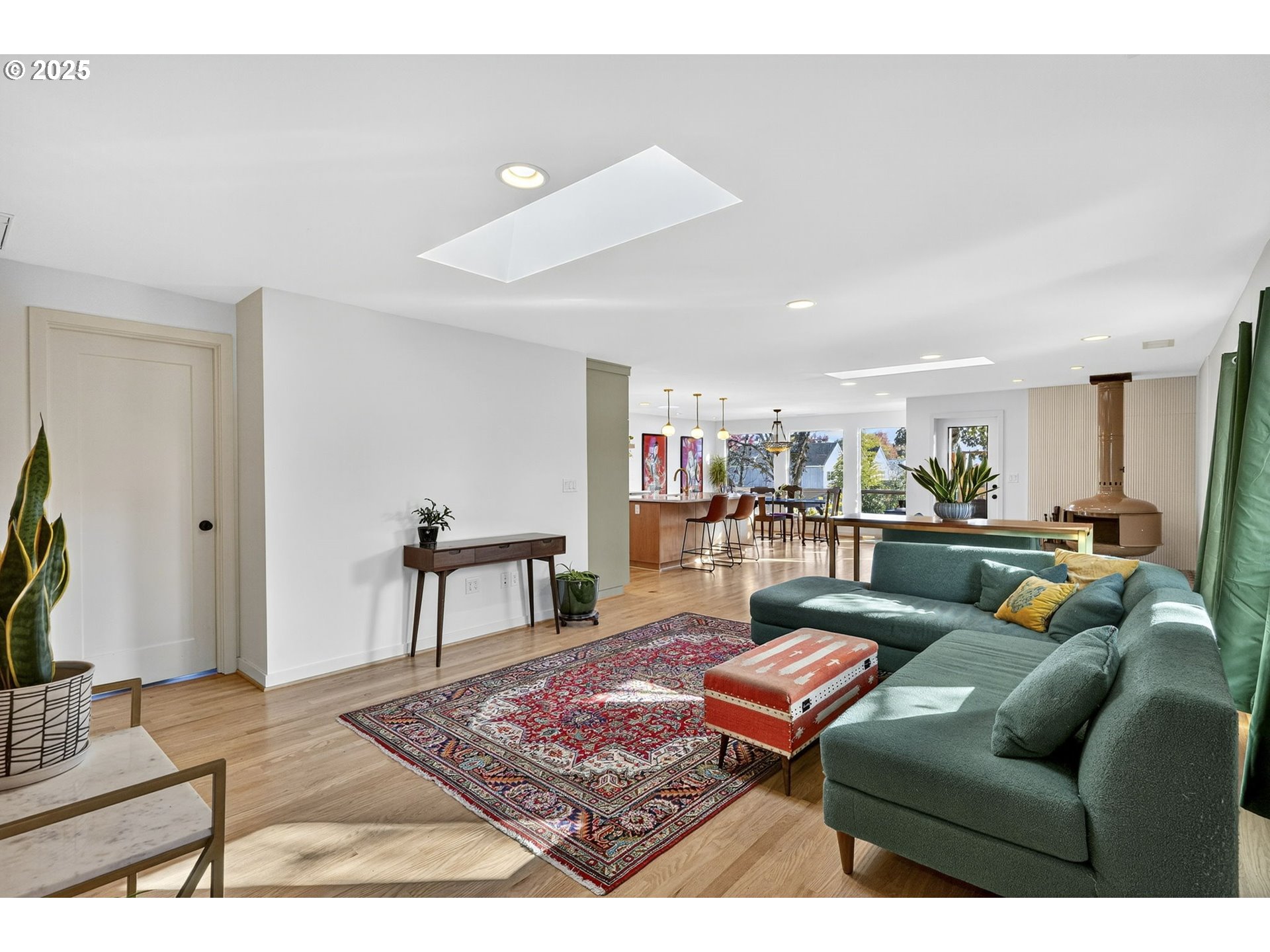 6722 6724 S VIRGINIA AVE