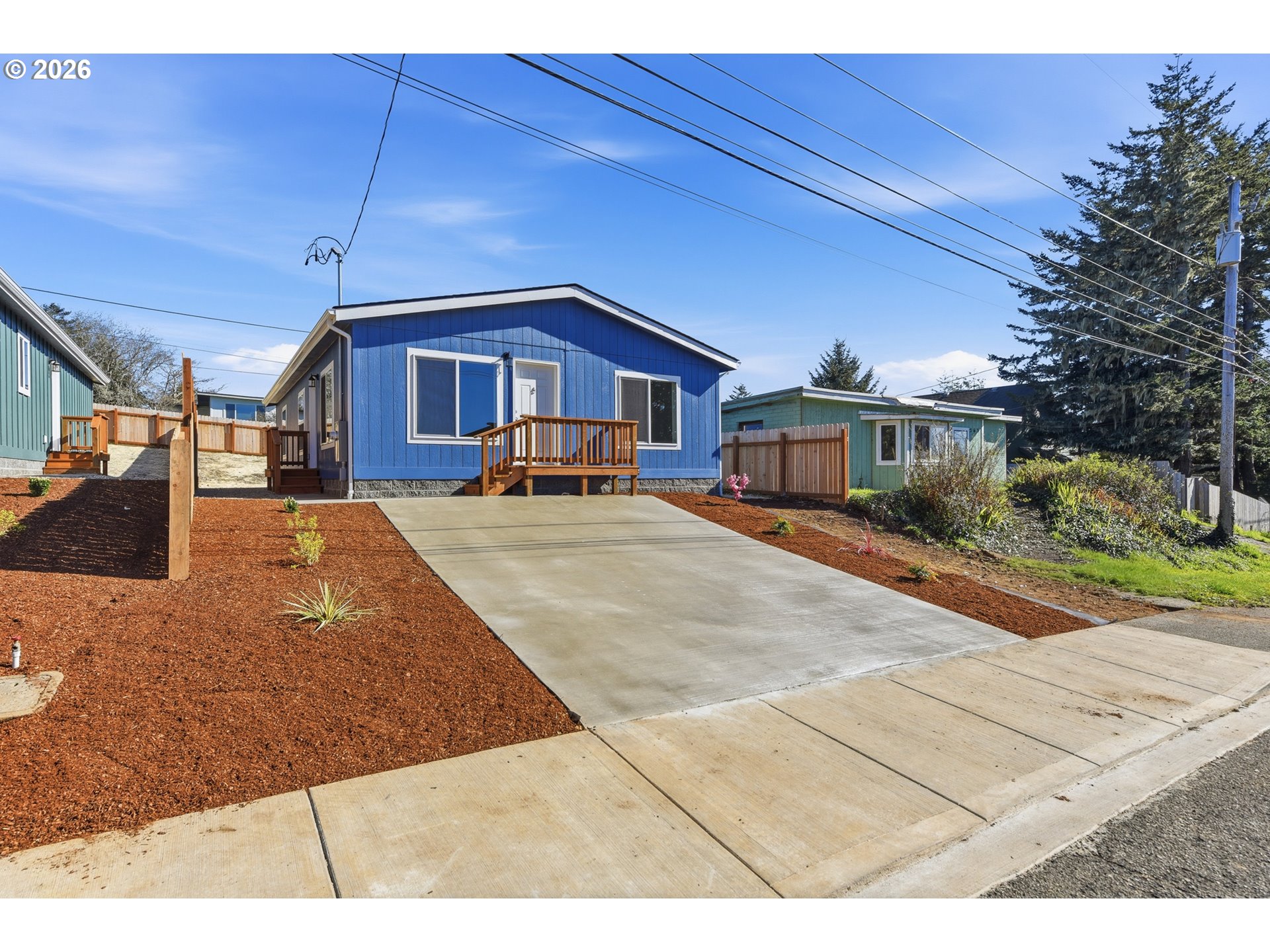 Photo 1 of 40 — 559 S WALL ST, Coos Bay, OR 97420