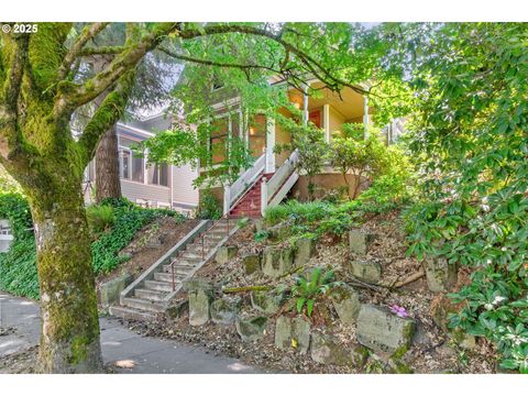 4145 S CORBETT AVE Portland OR 97239