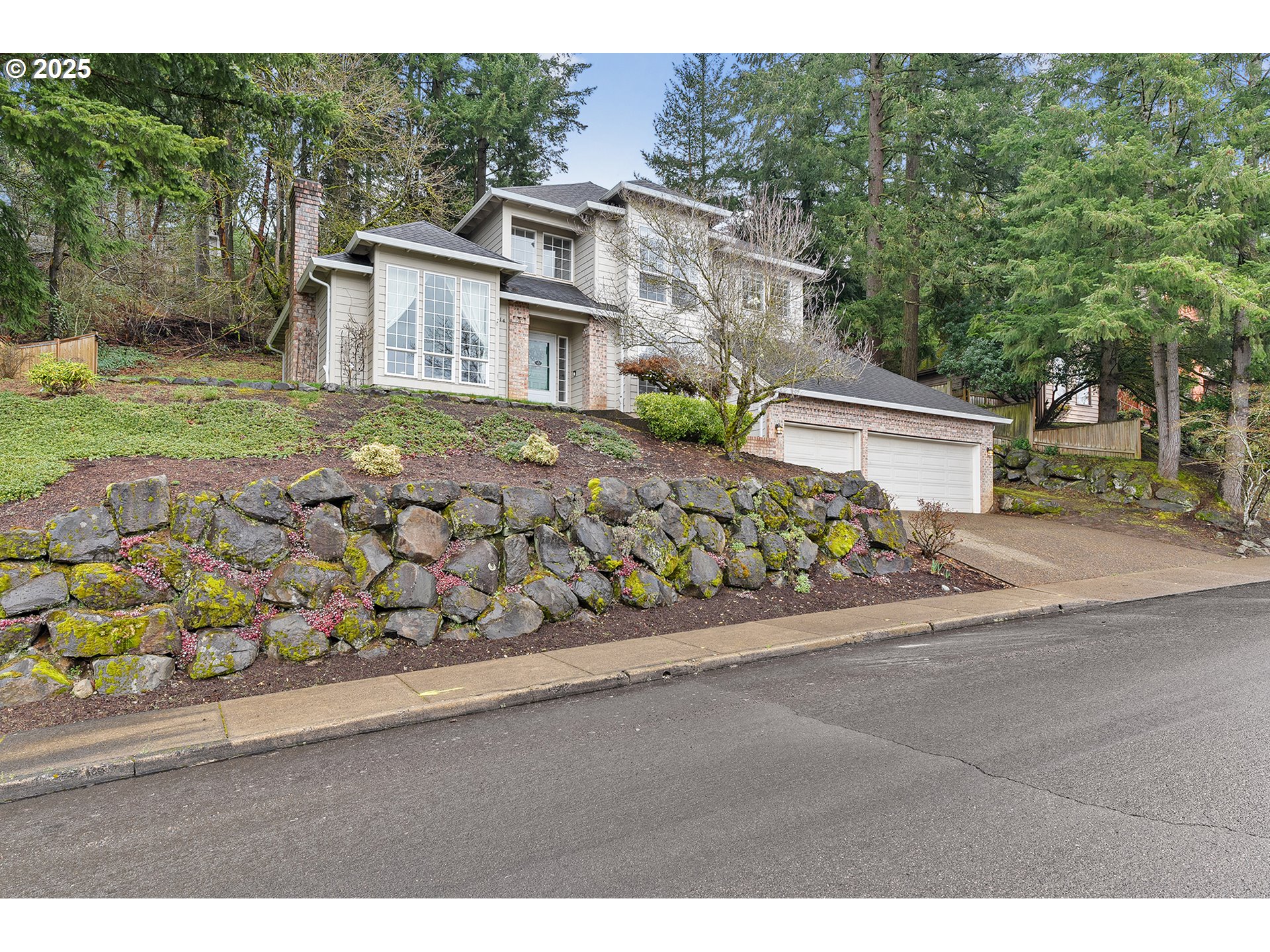 1514 KILLARNEY DR