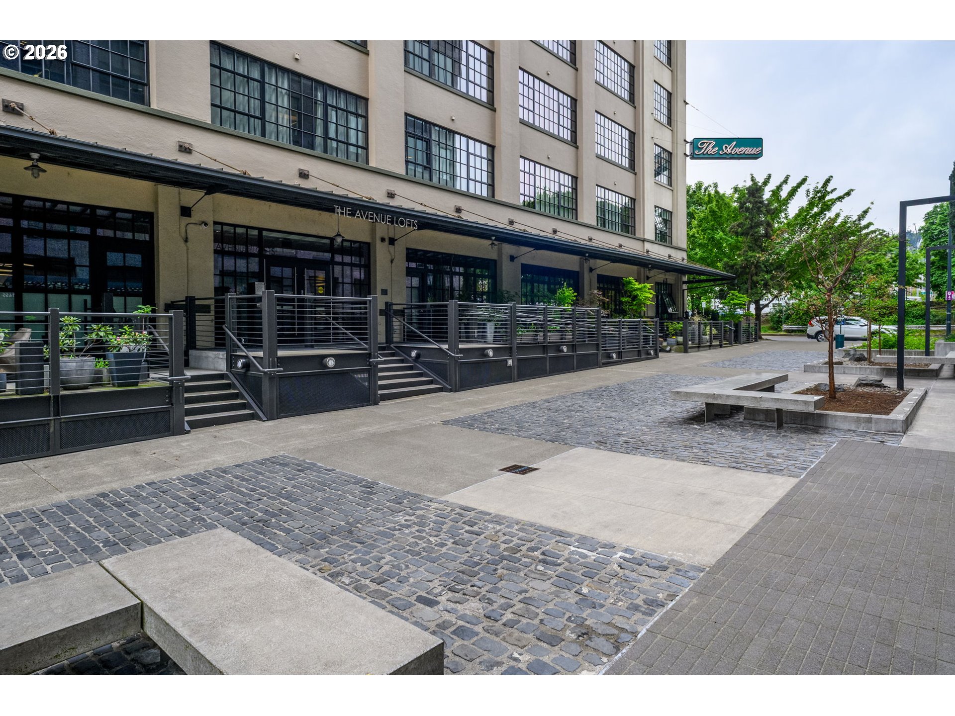 1400 NW IRVING ST 615