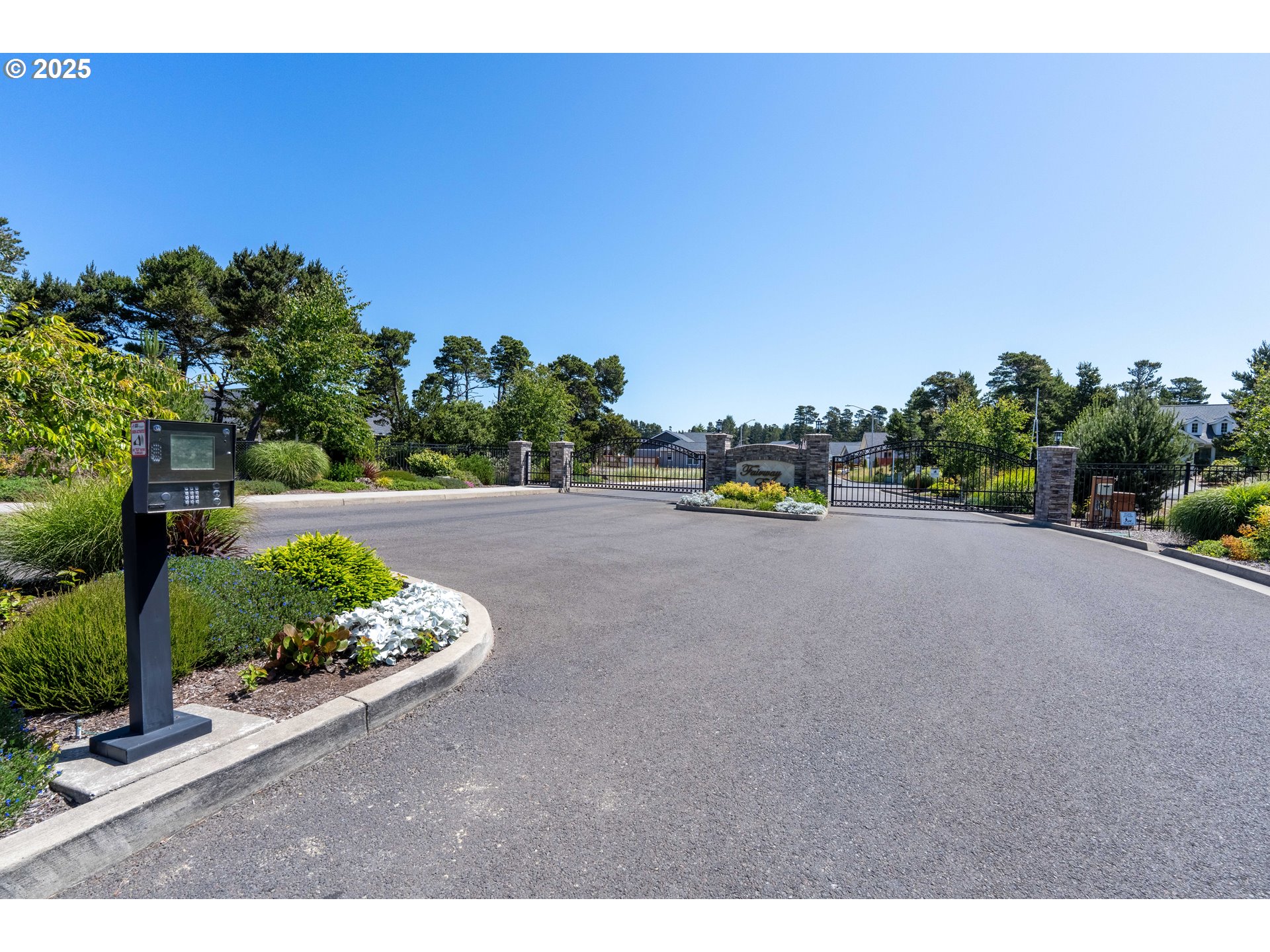 4080 CADDINGTON LN